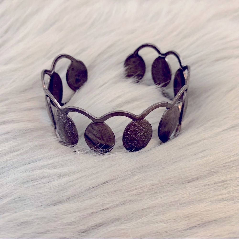 Gorgeous Bracelet. Adjustable.